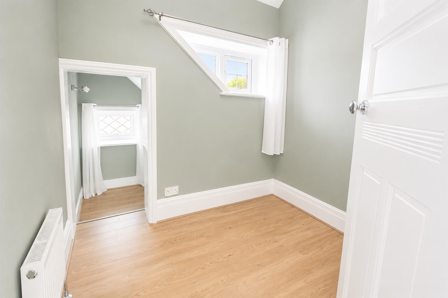 Woodcote Grove Road, Coulsdon